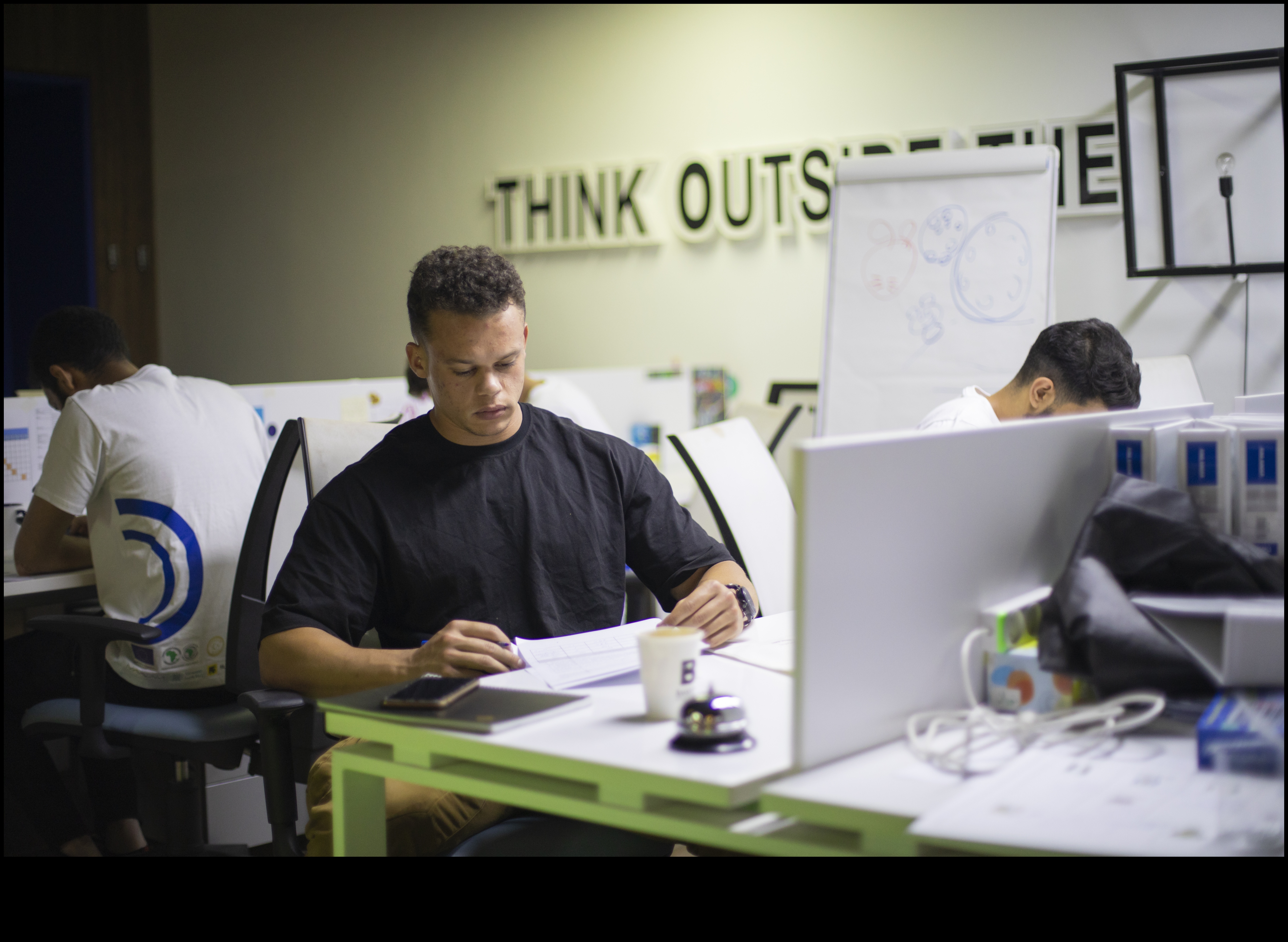 כרוניקות של חדשנות סיפורי ניצחון של עסקים שאימצו מגמות מתפתחות 5 כרוניקות של חדשנות: סיפורי ניצחון בין מגמות עסקיות מתפתחות