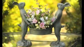 פאר הגן: הרם את המרחב שלך עם פלאים אמנותיים