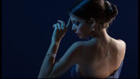 פאר מפוסל: התקשט את עצמך באומנות של יצירות השרשרת המפוסלות שלנו